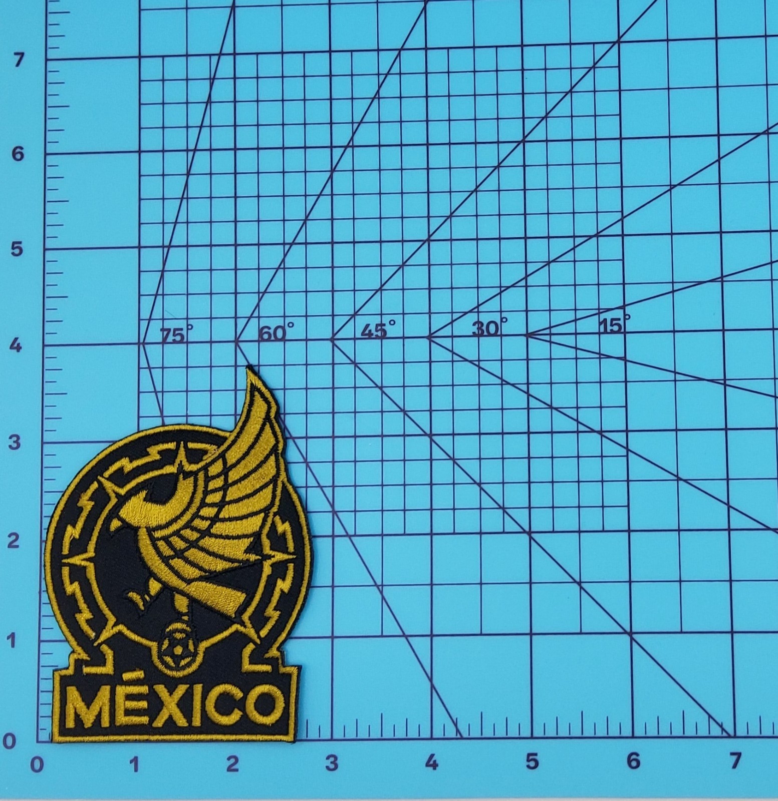 Seleccion Mexicana Gold Futbol Mexico Soccer Embroidered Iron-on Patch — 3.75″