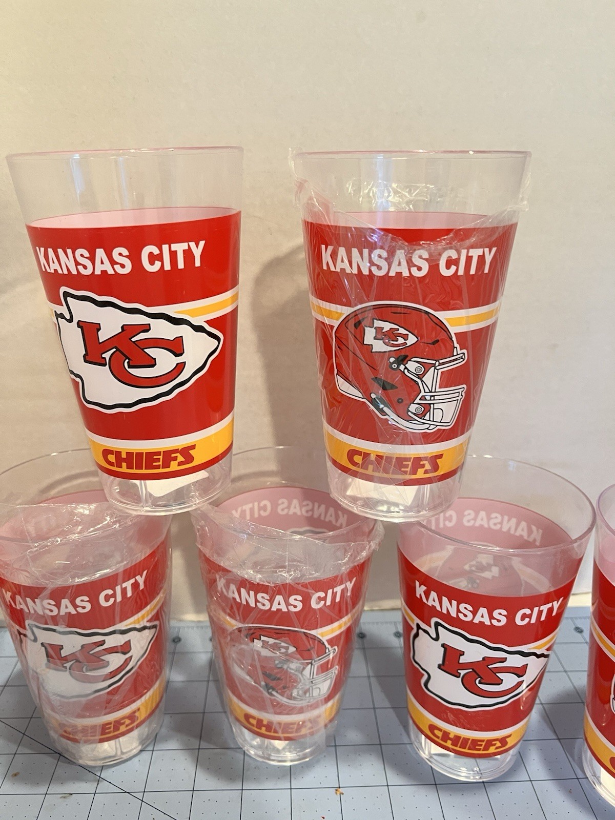 8 KANSAS CITY CHIEFS Football 2024 Drinking Glass Acrylic 22oz MRL SPORTS NWT