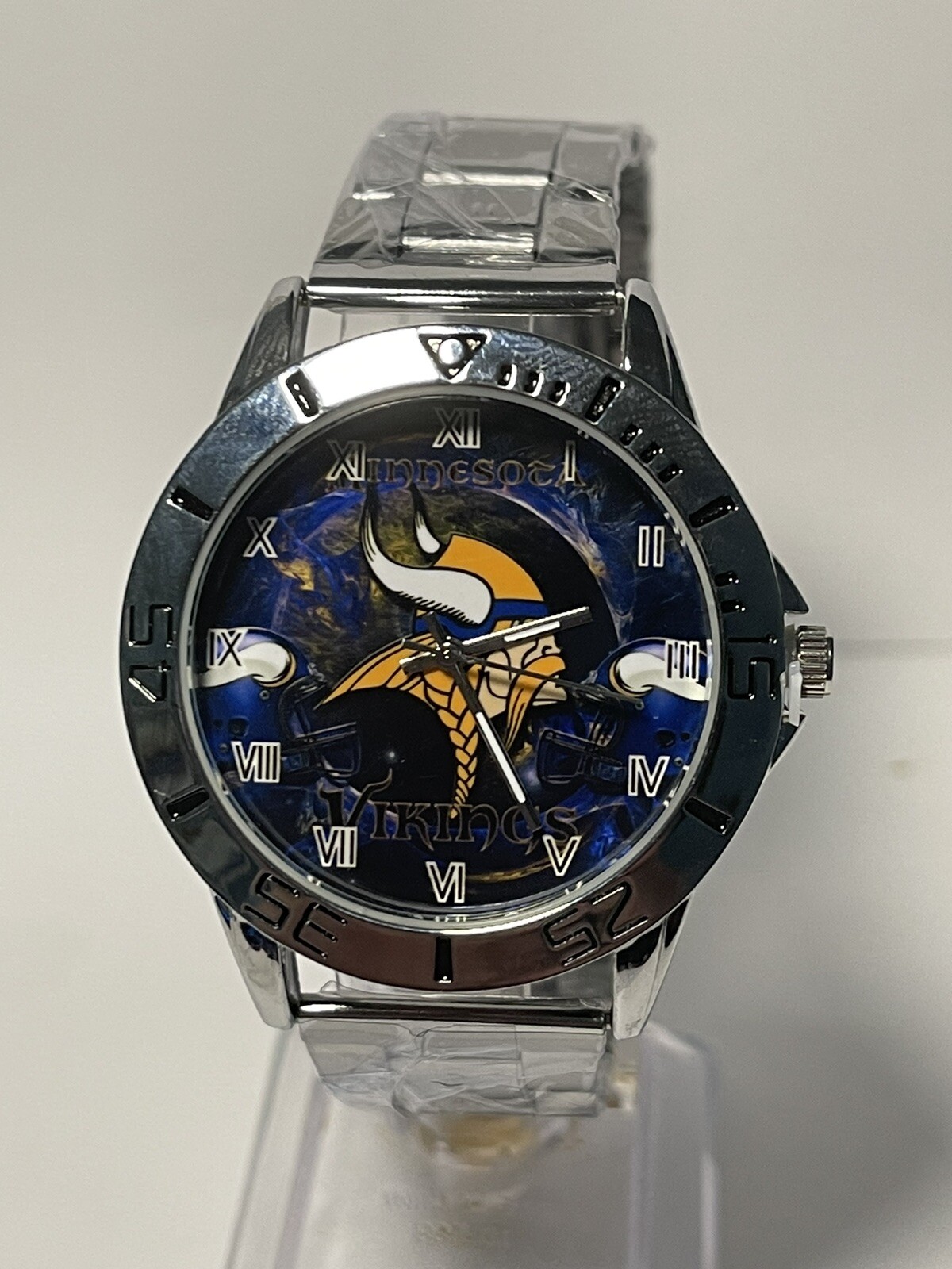 Minnesota Vikings NFL Team Logo Men’s Stainless-Steel Silver Watch NEW