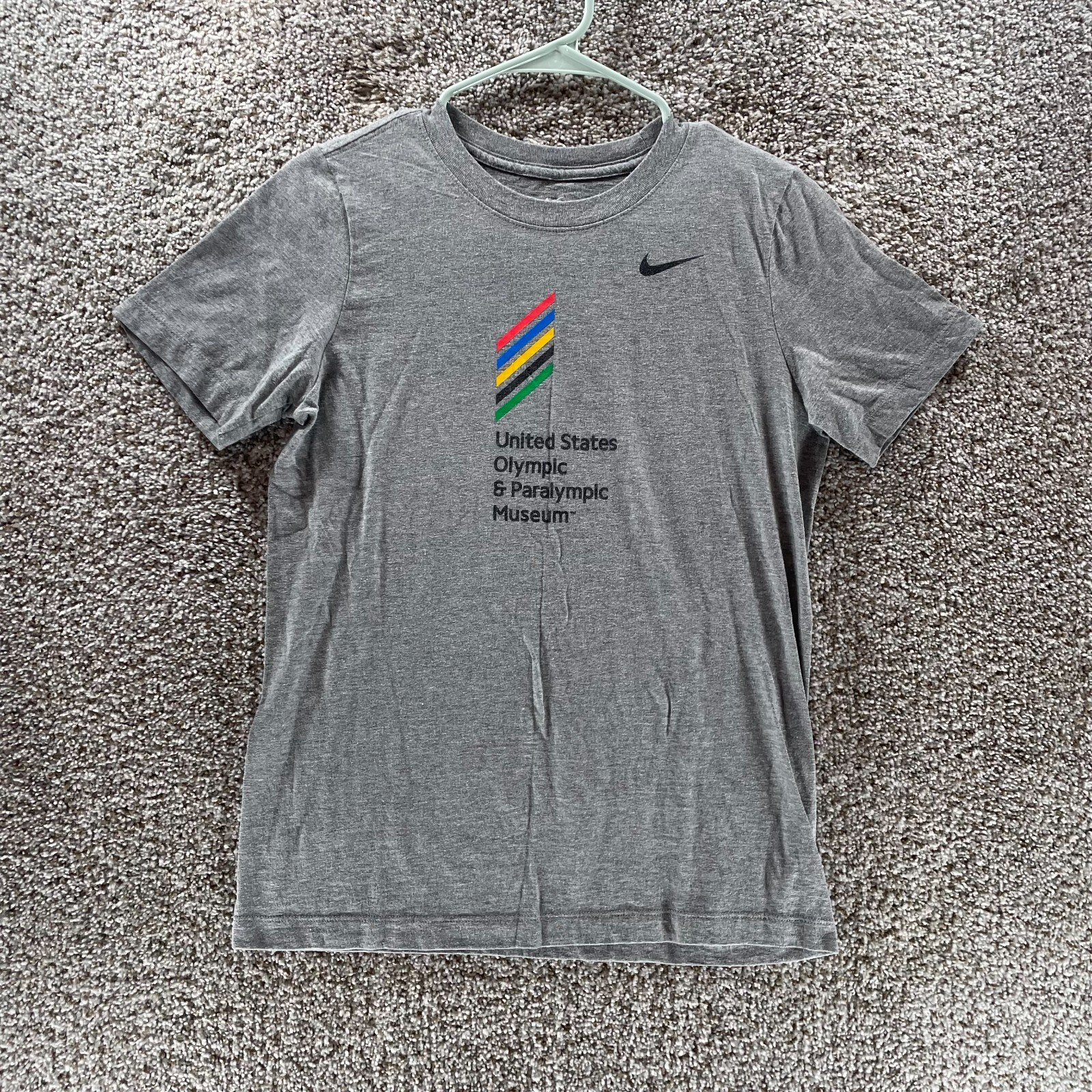 Nike Shirt Womens Large Gray United States Olympic & Paralympic Museum Crew Neck