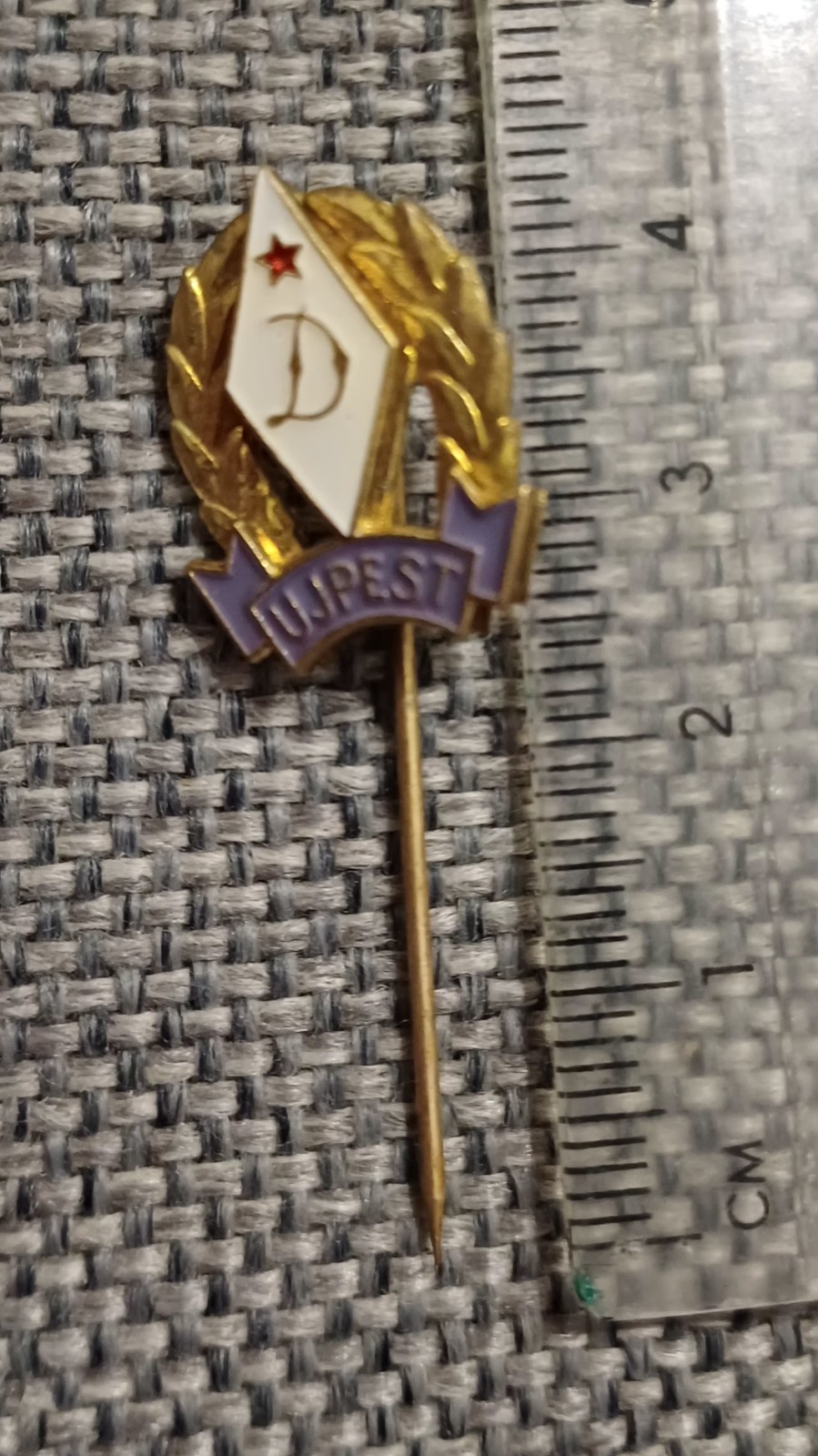Vintage Újpesti Dózsa Football Club Badge Pin – Hungary – Retro Soccer