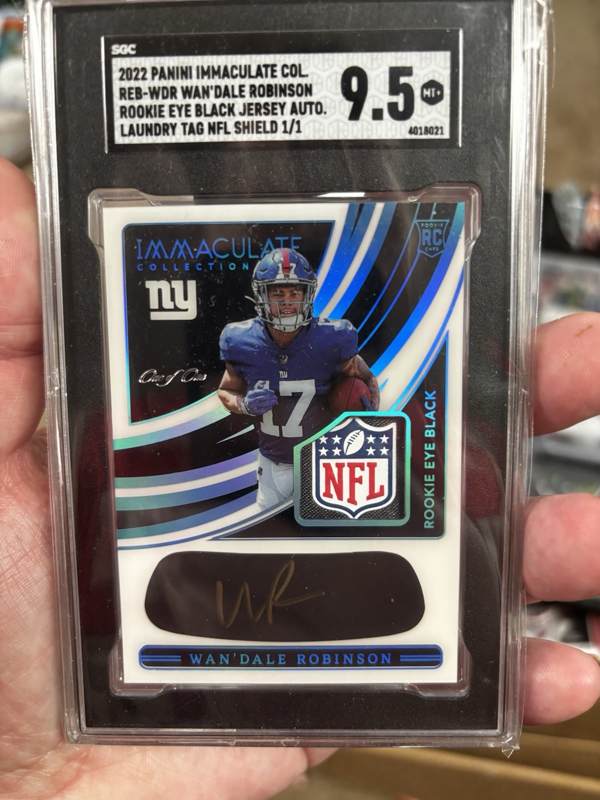 2022 Panini Immaculate Wan’dale Robinson 1/1 Rookie Eye Black NFL Shield SGC 9.5